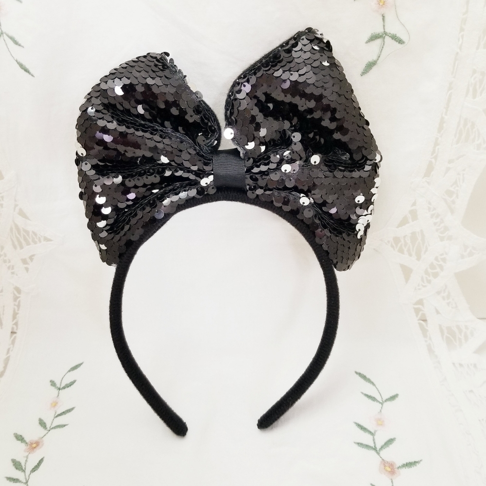 Kids Sparkling Black Bow Headband. New